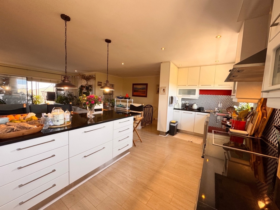 3 Bedroom Property for Sale in Big Bay Western Cape